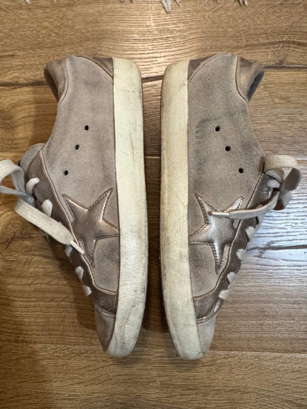 Golden Goose Beige Suede Star Sneakers with Laces - Picture 6 of 10